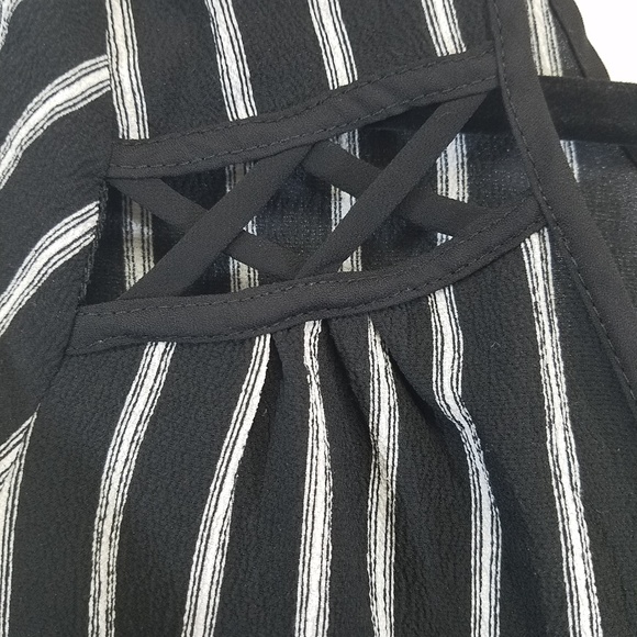 Rags to Wishes | Black white pinstripe Romper | L - Picture 5 of 8